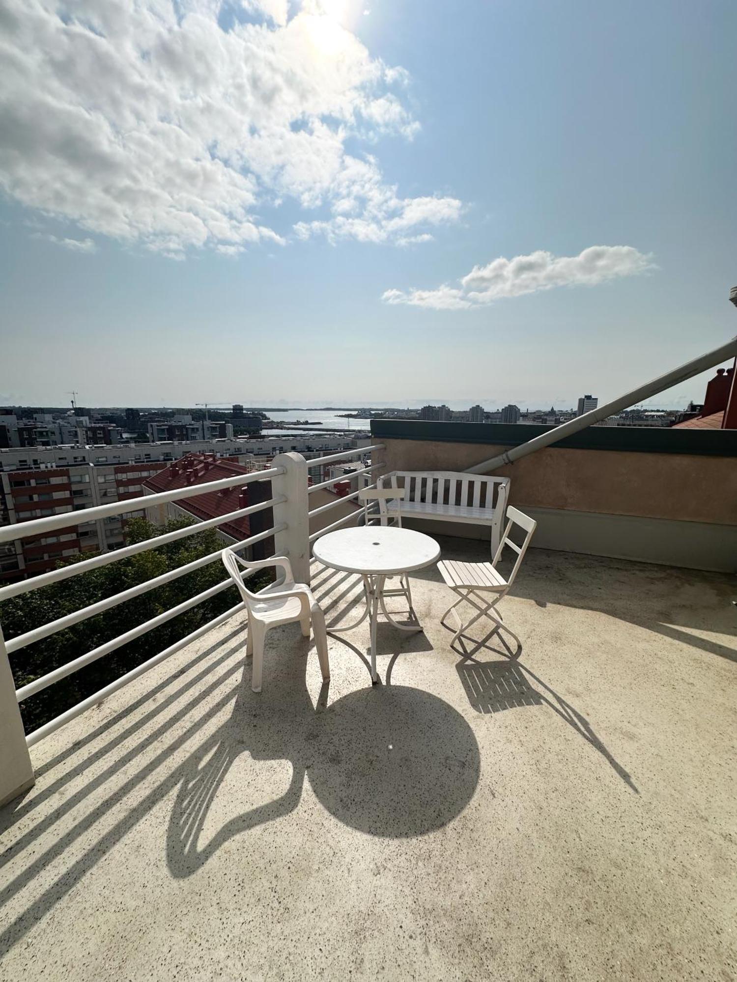 Artistic Kallio Apartment Helsinki Exterior photo