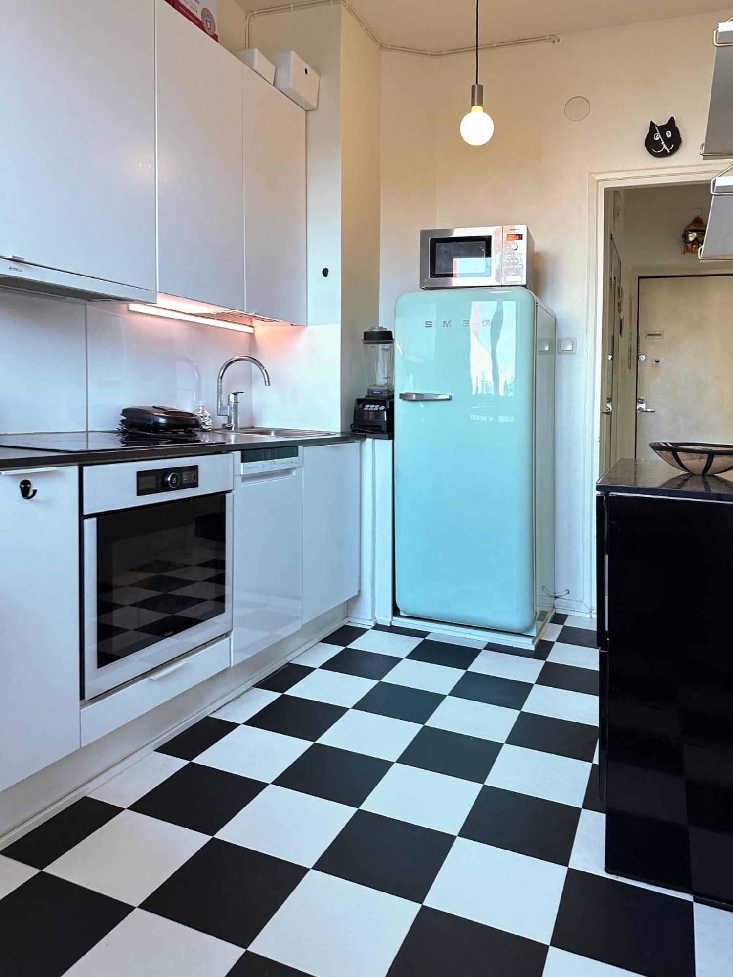 Artistic Kallio Apartment Helsinki Exterior photo