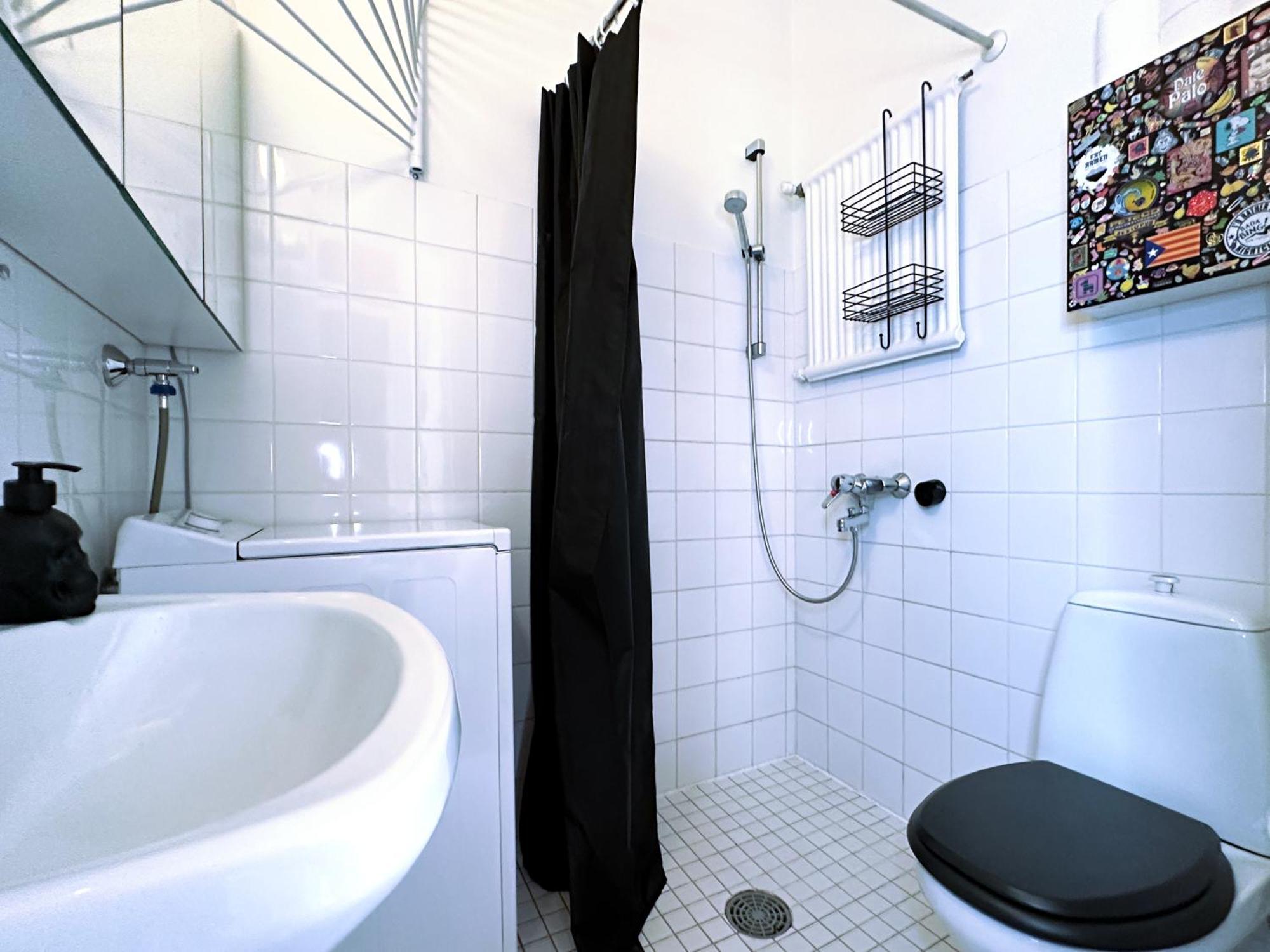 Artistic Kallio Apartment Helsinki Exterior photo